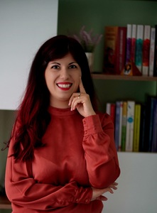 Петя Младенова 