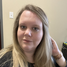 Amanda Peek