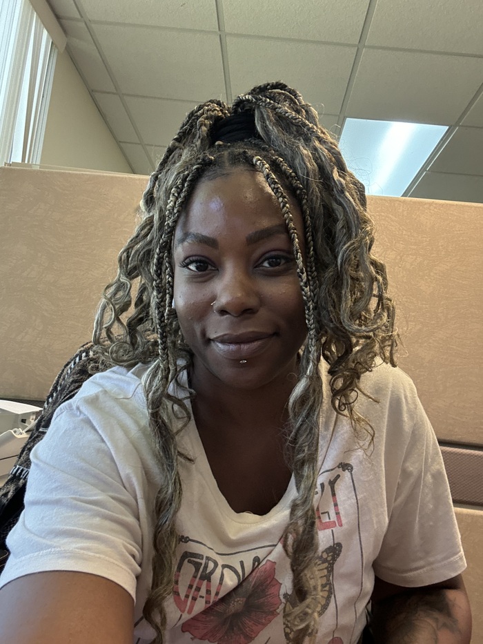 Goodreads profile picture for @boogie