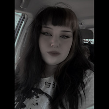 Chloe Sumegi