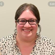 Michelle (MichellesBookishLife)