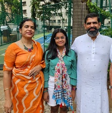 Nagarajan R