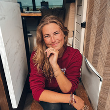 Laura’s booksandcoffee ✨