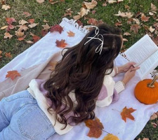 ⋆˚࿔ julia ˚⋆