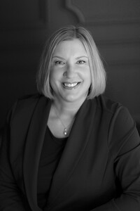 Suzanne L.  Davis