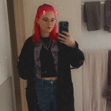 Ella Emons