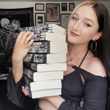 SabinaLovesToRead
