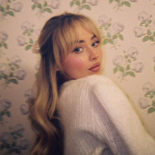 arina ⋆౨ৎ˚⟡˖ ࣪