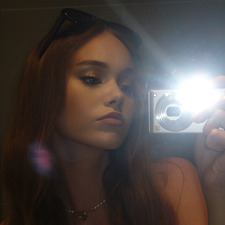 adnilia☆⋆｡°‧★ 