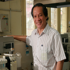 Giáo Sư Nguyễn Lân Tùng