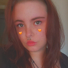 Liv (LivTheBookNerd)