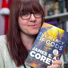 the.bookish.designer