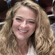 Darla McGuire 