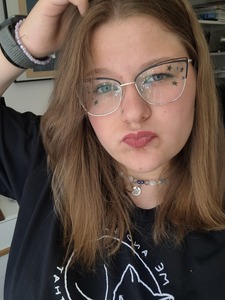  lena  ⋆୨♡୧⋆ 