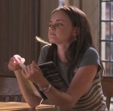 Loudjaine reads 