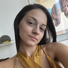 Натали Петрова