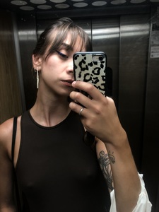María