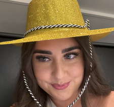 Mia