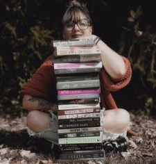 Shayla Marie Just.a.touch.of.books 