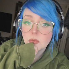 vic ⋆ ˚｡⋆୨୧˚