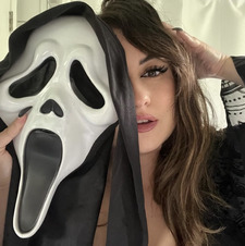 Victoria M