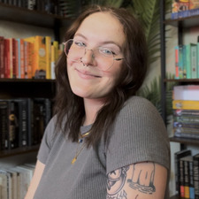 mik (bookswithnoborders)