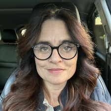 Concetta Raz