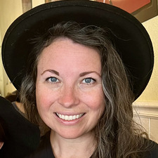 Amanda Thomas