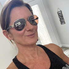Laura Lewis