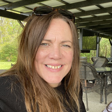 Stefanie Farquharson