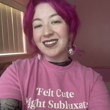 Charlie - disableddaydreamer | itsbarbieparis (looking for mutuals)