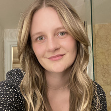 Jennifer Leach