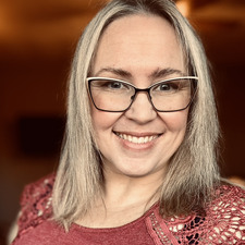 Tina Pro.