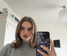 Alexandra Barkerová