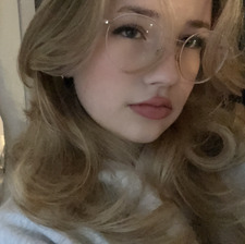 Zoe &#x1f337;&#x1f3a7;