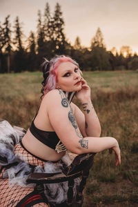 Lyssa &#x1f5a4;