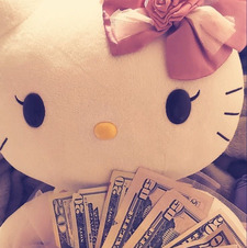 robyn &#x1f469;&#x1f3fe;‍❤️‍&#x1f48b;‍&#x1f469;&#x1f3fb;