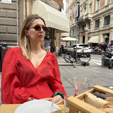 Elena S.
