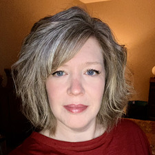 Teresa Luvender