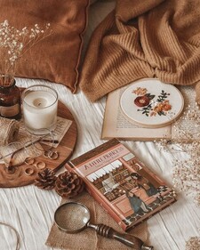 Book with zineb