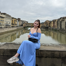 Débora Alcaide Cano