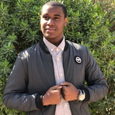 القارئ ضيف الله