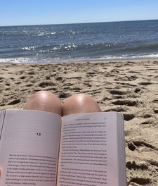 Violet &#x1f497;&#x1faa9;&#x1f9f8;