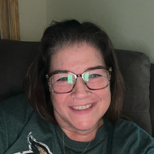 Vicki Luckring