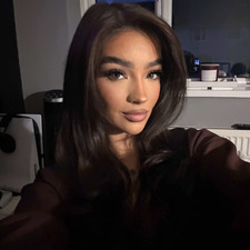 Emily Brown ˚୨୧⋆｡˚ 