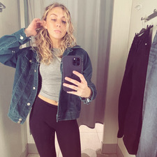 Fangirling_from_books