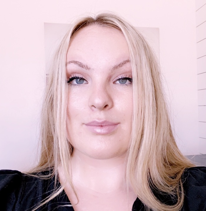 Goodreads profile picture for @ashland