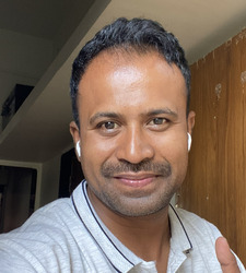 Laxmikant Salve