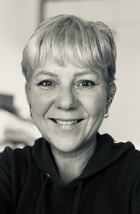 Linda (un)Conventional Bookworms