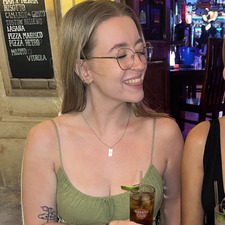 em  (whats.em.reading) 